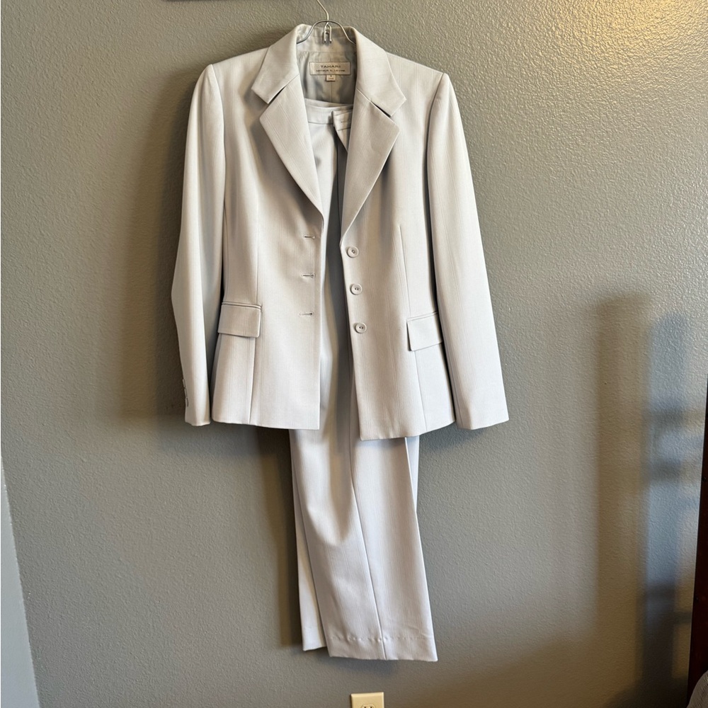 Light Gray Women's Suit Set